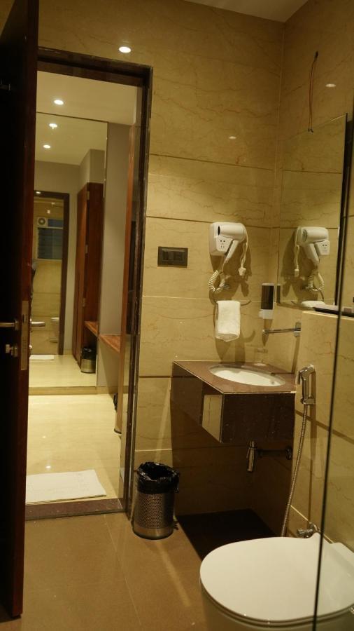 Alaukik Hotel Shirdi Zewnętrze zdjęcie