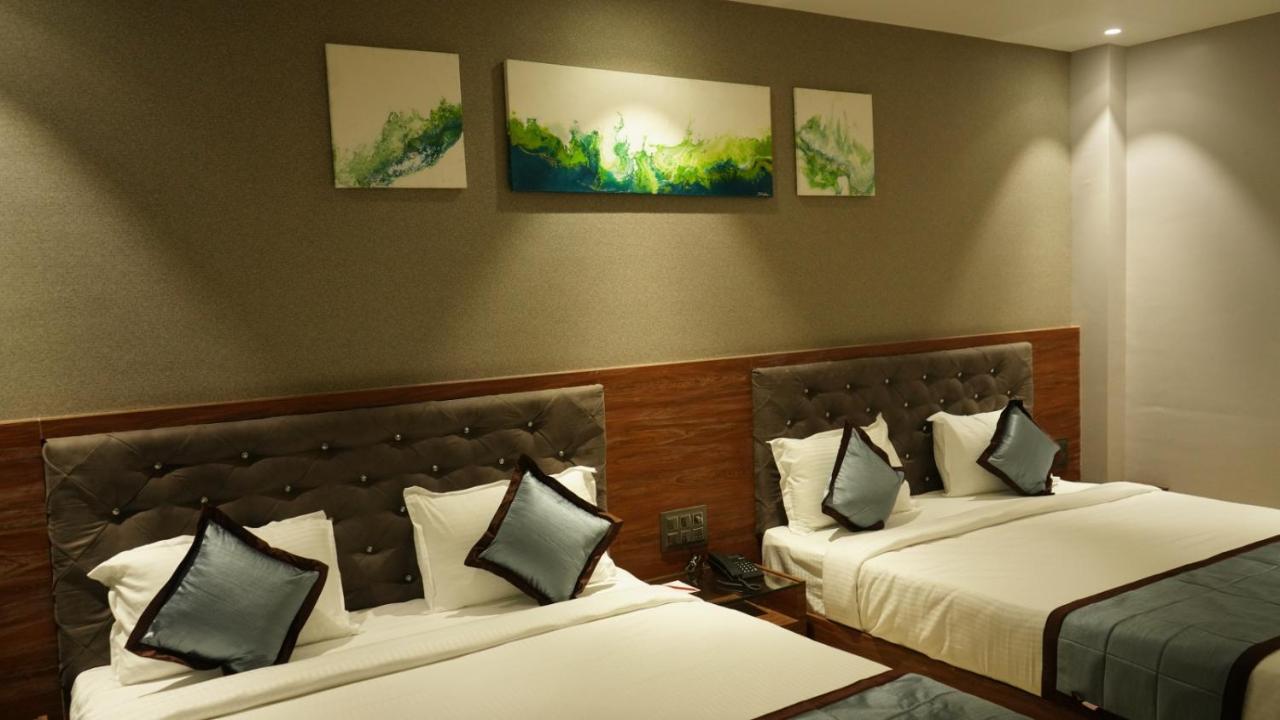 Alaukik Hotel Shirdi Zewnętrze zdjęcie