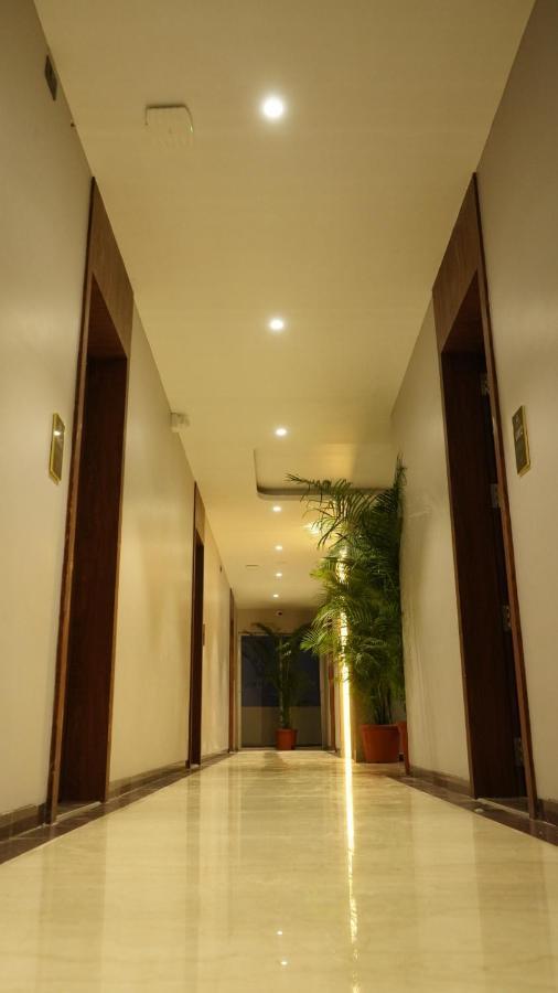 Alaukik Hotel Shirdi Zewnętrze zdjęcie