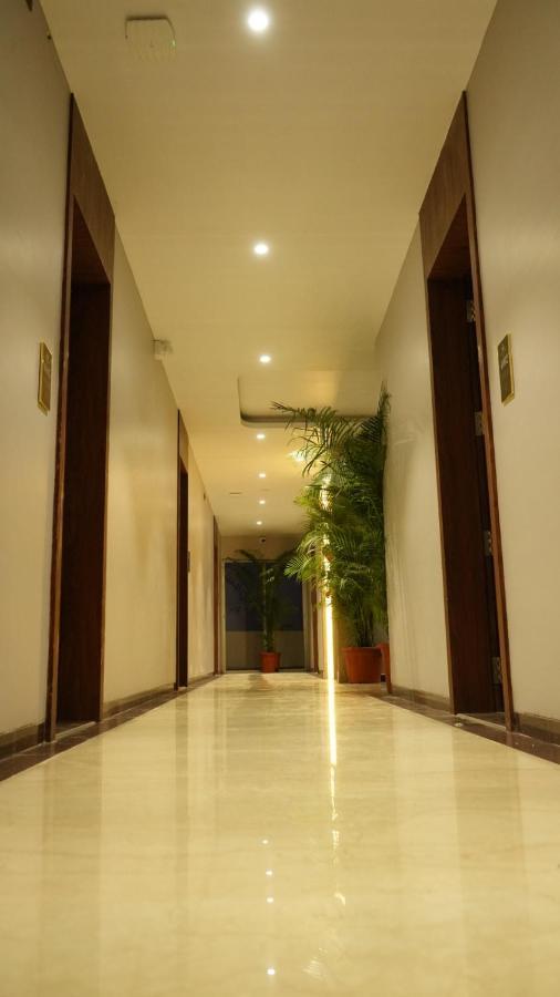 Alaukik Hotel Shirdi Zewnętrze zdjęcie