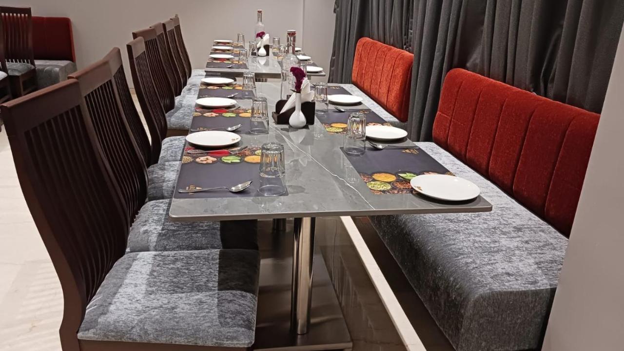 Alaukik Hotel Shirdi Zewnętrze zdjęcie