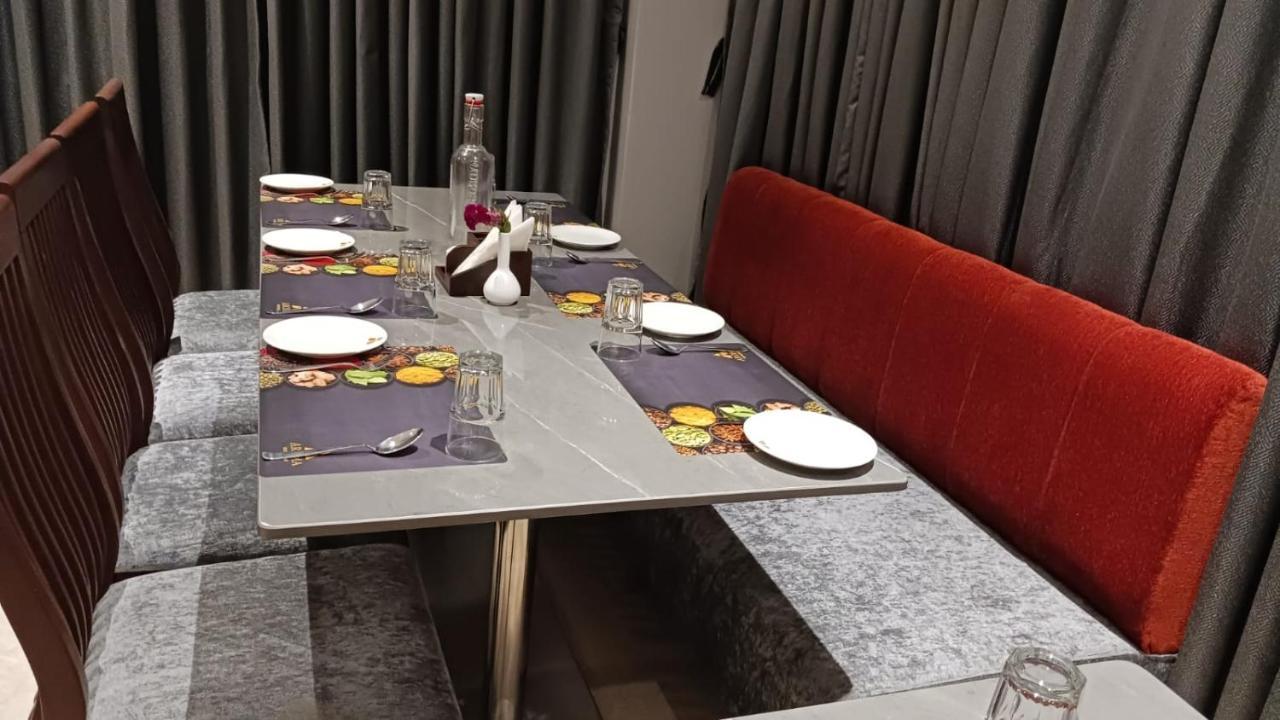 Alaukik Hotel Shirdi Zewnętrze zdjęcie