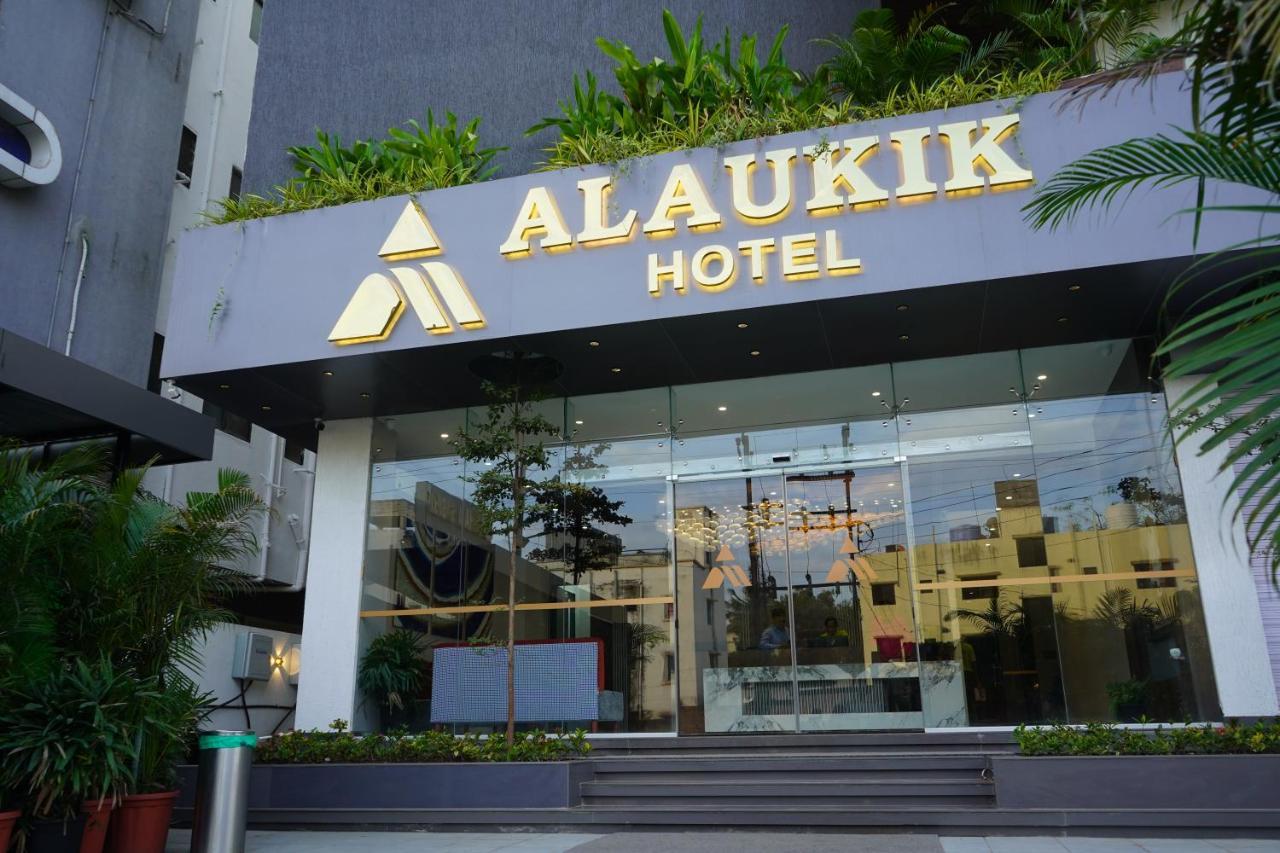 Alaukik Hotel Shirdi Zewnętrze zdjęcie