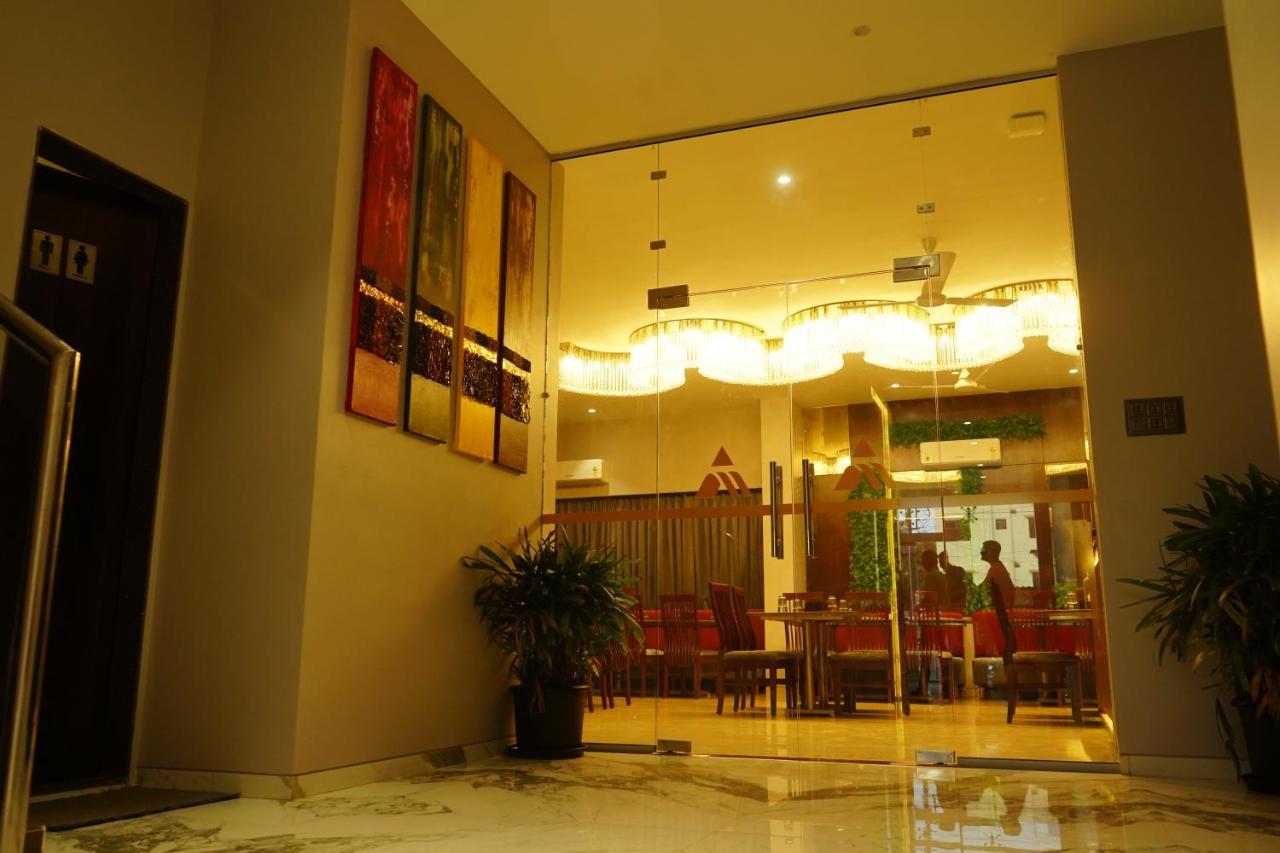 Alaukik Hotel Shirdi Zewnętrze zdjęcie